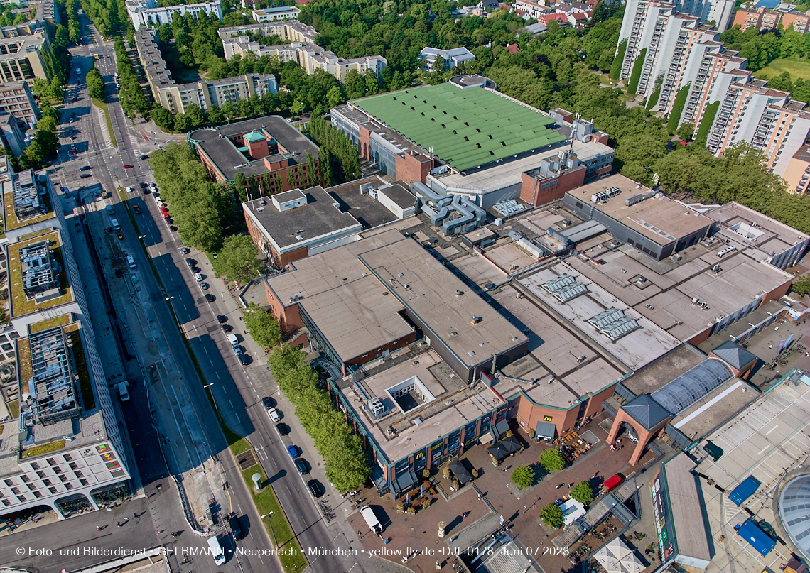 07.06.2023 - Perlach Plaza, PEP, Rentenversicherung, Wohnring, WACKER-Chemie in Neuperlach